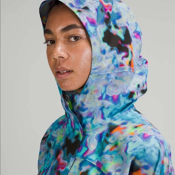 Lululemon Rain Chaser Jacket Seawheeze 2021 - Picture 3 of 10